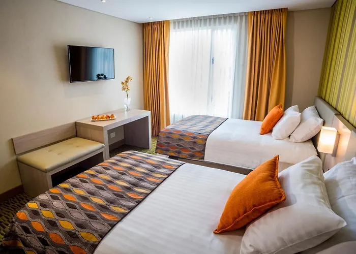 Plaza Suites Apartments