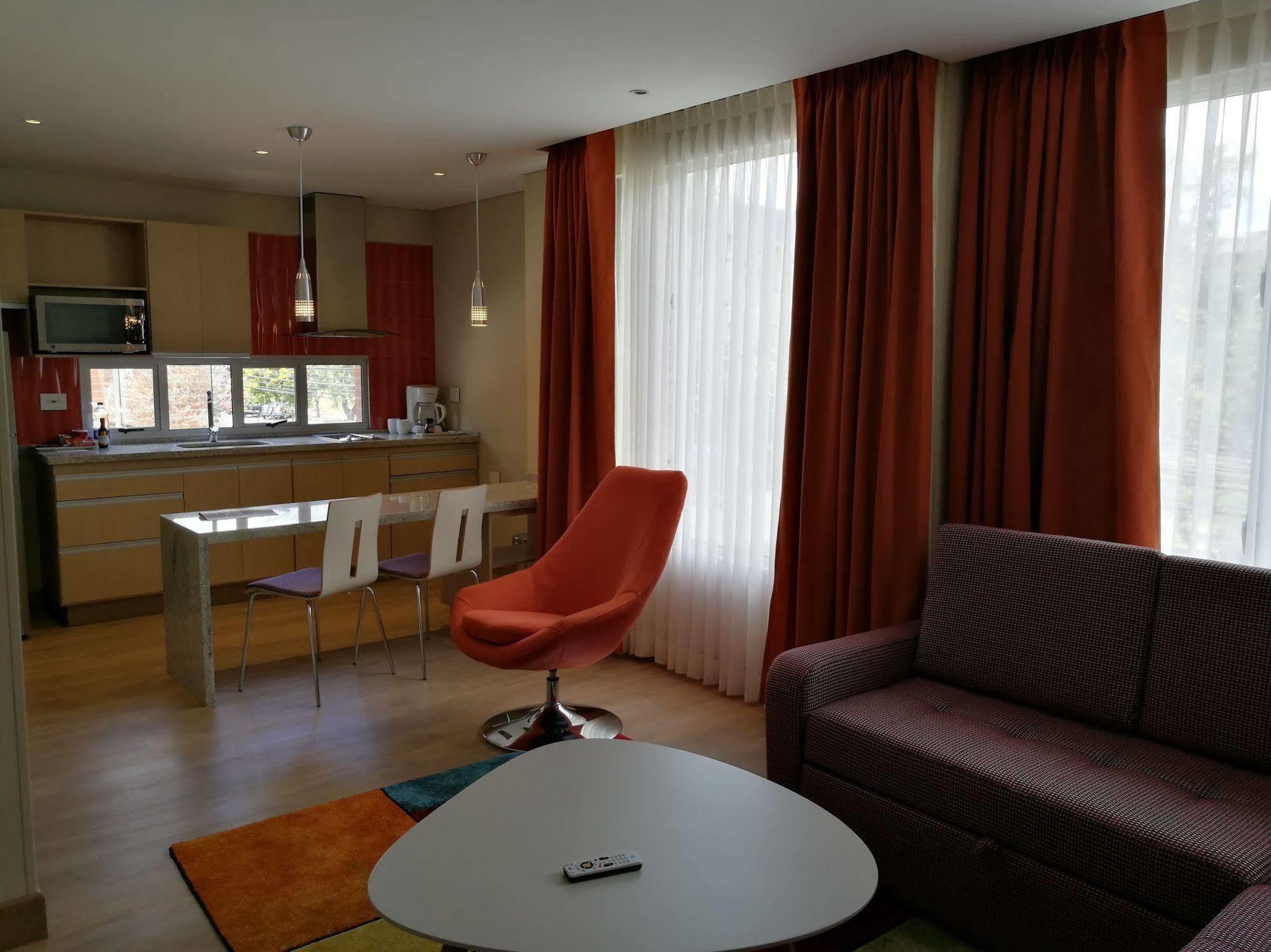 Aparthotel Plaza Bogota